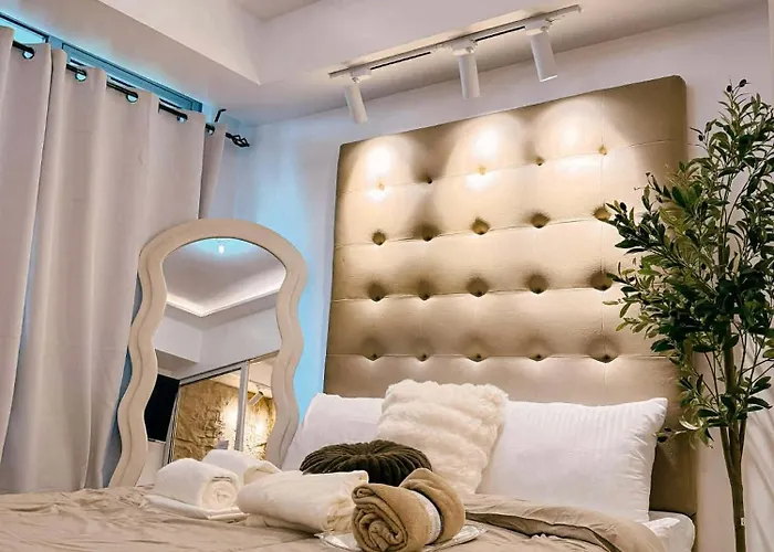Ocozy Casa Staycation Pensión Manila